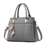 Carica l&#39;immagine nel visualizzatore di Gallery, Women Fashion Tassel Handbag
