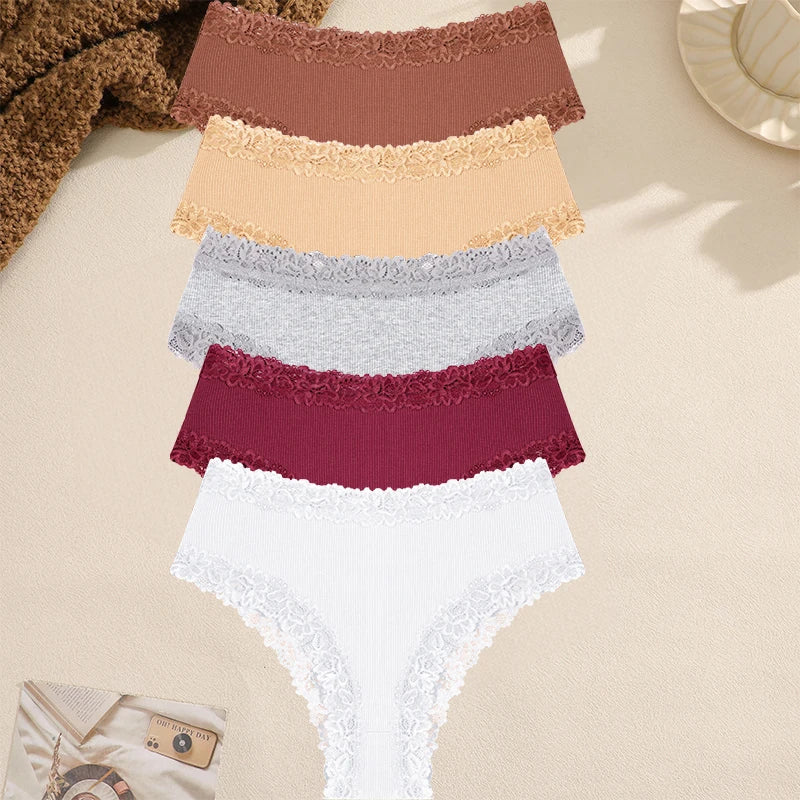 A Pack Of 5 Women Cotton Lace Panties.