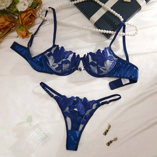 Blue French-style floral embroidery lace lingerie set.