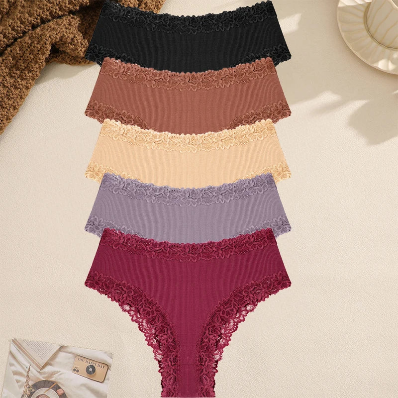 A Pack Of 5 Women Cotton Lace Panties.