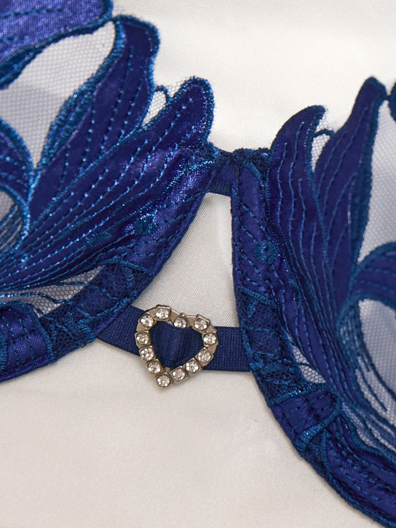 Blue French-style floral embroidery lace lingerie set.
