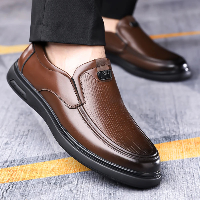Men's Genuine Leather Shoes Durable for Long-Time Wear