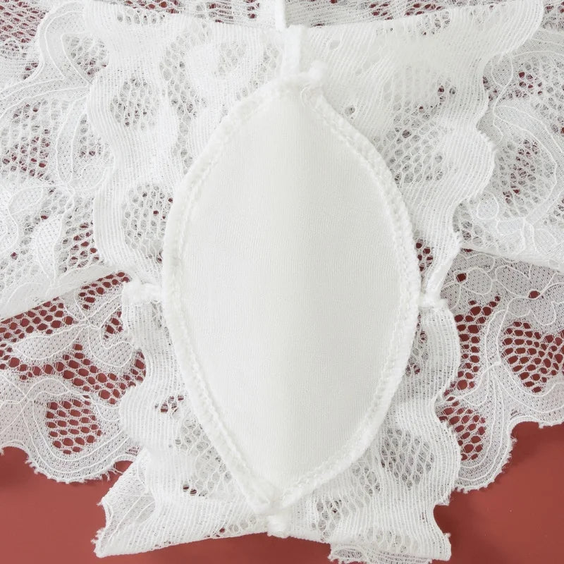 Women's Lace Non-wire Bra And Panties Set.