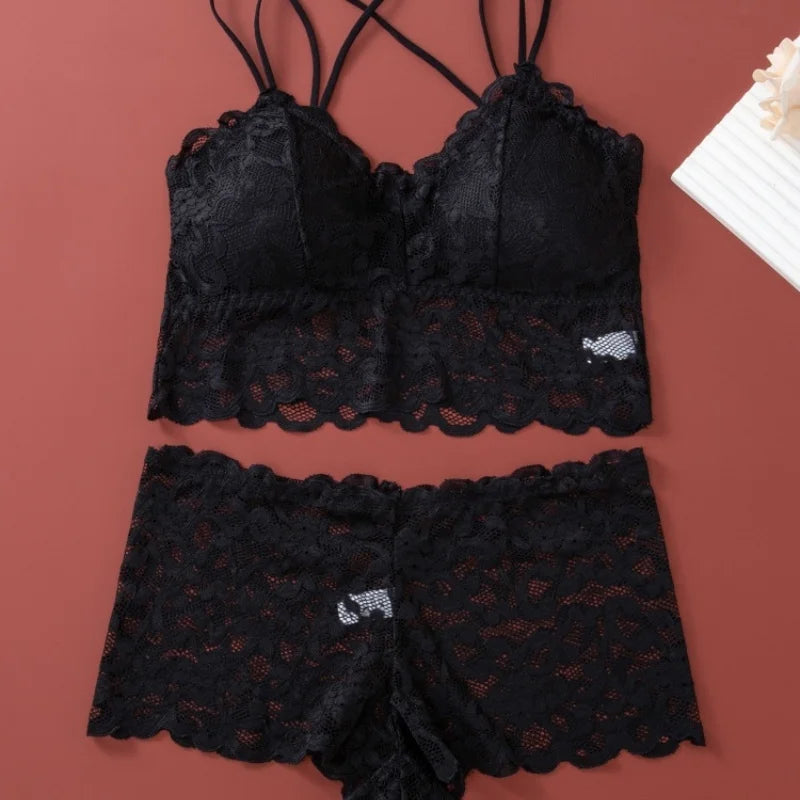 Women's Lace Non-wire Bra And Panties Set.