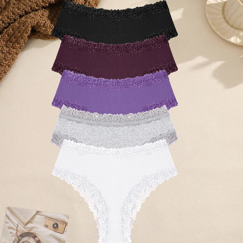 A Pack Of 5 Women Cotton Lace Panties.