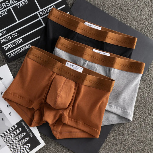 Sporty, breathable boxers for men.